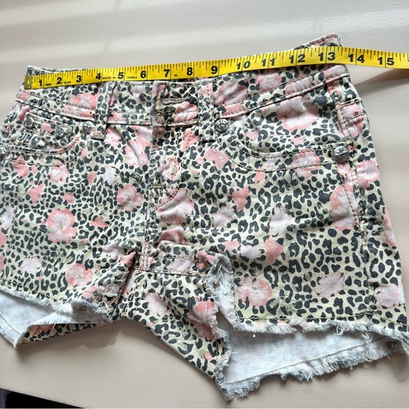 Miss Me Jeans Shorts Low Rise Hibiscus Floral Leopard Print Cut Off Denim 25 - Picture 12 of 16